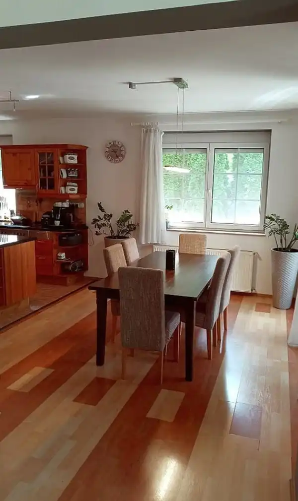 Eladó családi ház, Budaörs 7 szoba 300 m² 385.5 M Ft