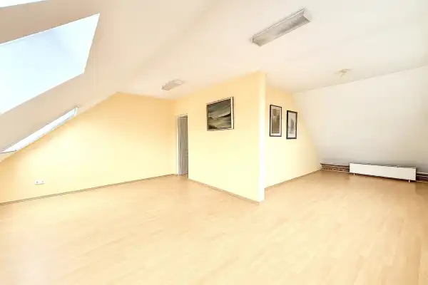 Eladó téglalakás, Budaörs 5 szoba 140 m² 125 M Ft