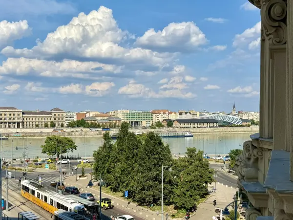 Eladó téglalakás, Budapest, XI. kerület 4+2 szoba 138 m² 333 M Ft