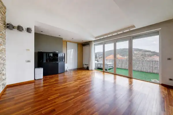 Eladó újszerű téglalakás, Budapest, II. kerület 4 szoba 129 m² 260 M Ft