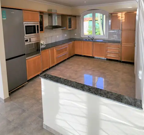 Kiadó téglalakás, Budapest, XII. kerület 4 szoba 150 m² 970 E Ft/hó
